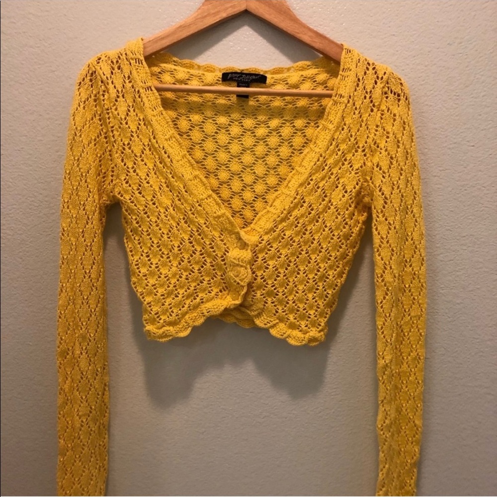 Like New Vintage Yellow Crochet Cropped Cardigan
